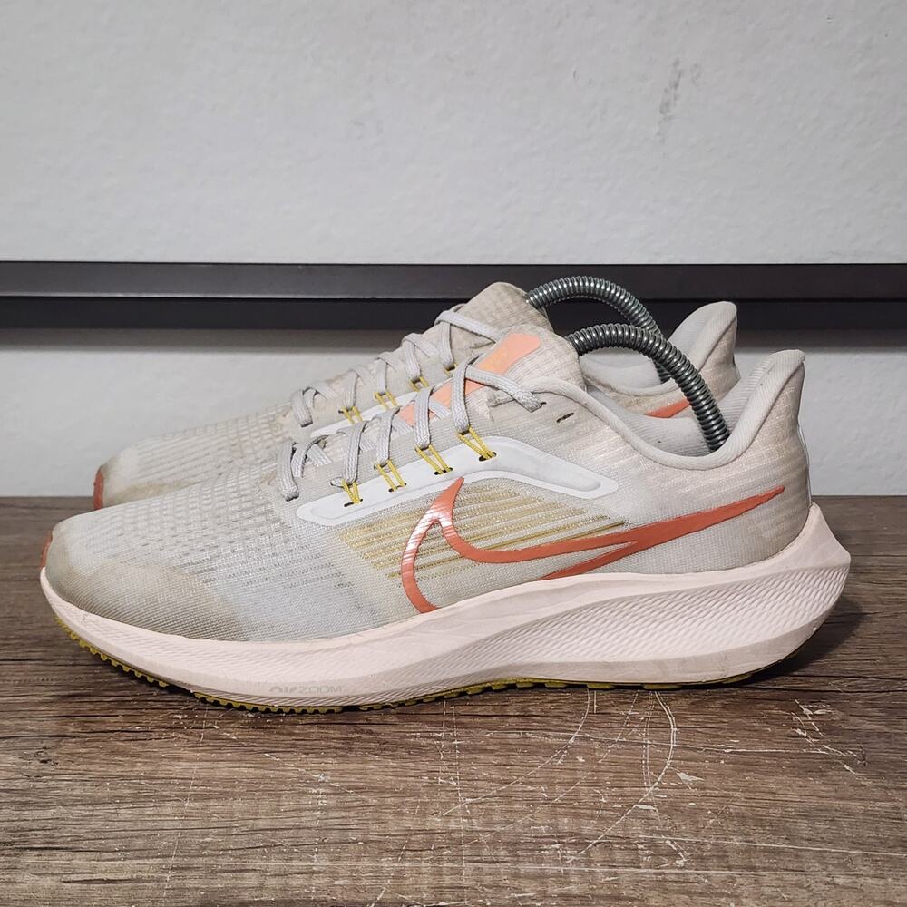 Nike Air Zoom Pegasus 39 (DH4072-501) Women’s Running Shoes Size 10 Multicolor